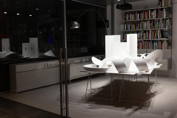 Präsentation: "Wallpaper #8" Tolia Astakhishvili und Klaus Scherübel //  "Stromkilometer 1943,9" - Sofie Thorsen // "Liaison" - Liesl Raff (evn Sammlung , 10.2.2026) Foto: eSeL.at - Lorenz Seidler