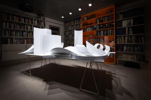 Präsentation: "Wallpaper #8" Tolia Astakhishvili und Klaus Scherübel //  "Stromkilometer 1943,9" - Sofie Thorsen // "Liaison" - Liesl Raff (evn Sammlung , 10.2.2026) Foto: eSeL.at - Lorenz Seidler