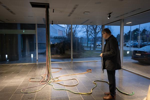 Präsentation: "Wallpaper #8" Tolia Astakhishvili und Klaus Scherübel //  "Stromkilometer 1943,9" - Sofie Thorsen // "Liaison" - Liesl Raff (evn Sammlung , 10.2.2026) Foto: eSeL.at - Lorenz Seidler