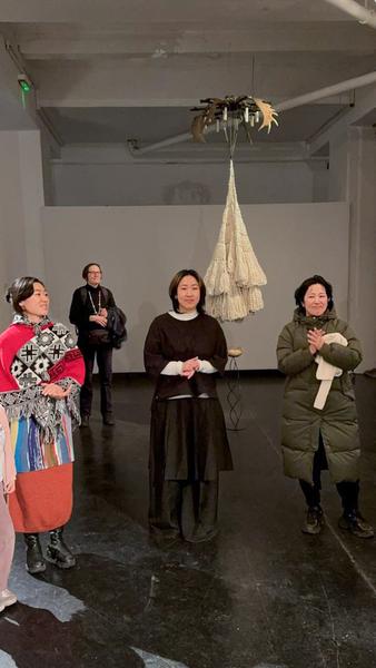 Eröffnung &quot;Was zwischen uns wächst&quot; (SOHO Studios, 4.12.2025) Foto: eSeL.at - Tayla Myree