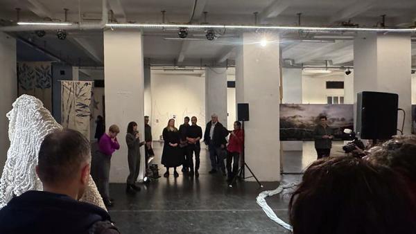 Eröffnung &quot;Was zwischen uns wächst&quot; (SOHO Studios, 4.12.2025) Foto: eSeL.at - Tayla Myree