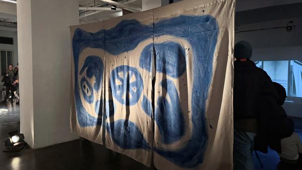 Eröffnung &quot;Was zwischen uns wächst&quot; (SOHO Studios, 4.12.2025) Foto: eSeL.at - Tayla Myree