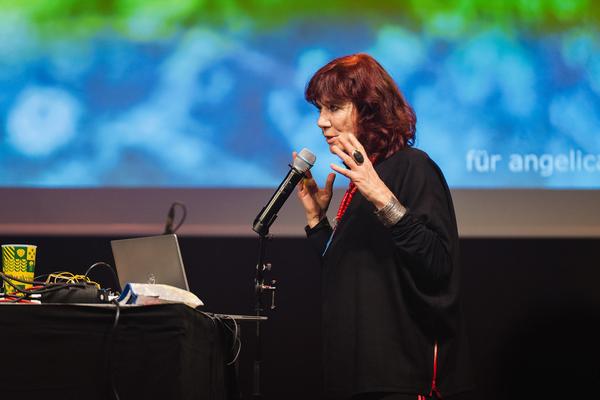 PARTY MODERN |
ERNST KRENEK PREIS DER STADT WIEN | ANGÉLICA CASTELLÓ - Wien Modern 2025 (Ottakringer Brauerei, 01.11.2025) Foto: eSeL.at - Robert Puteanu