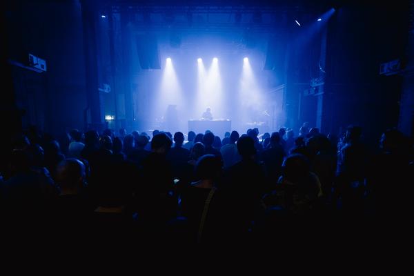 PARTY MODERN |
ERNST KRENEK PREIS DER STADT WIEN | ANGÉLICA CASTELLÓ - Wien Modern 2025 (Ottakringer Brauerei, 01.11.2025) Foto: eSeL.at - Robert Puteanu