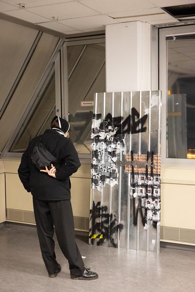 "X Frames per Space" (WEST Bibliothek, 8. - 14.11.25) Foto: eSeL.at - Lorenz Seidler